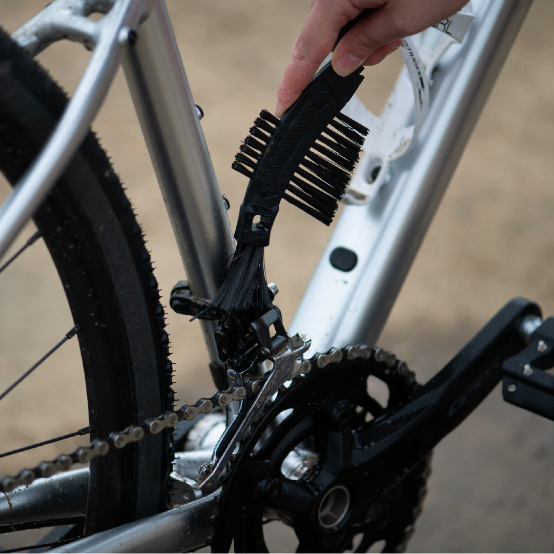 Claw Drivetrain Cleaning Brush